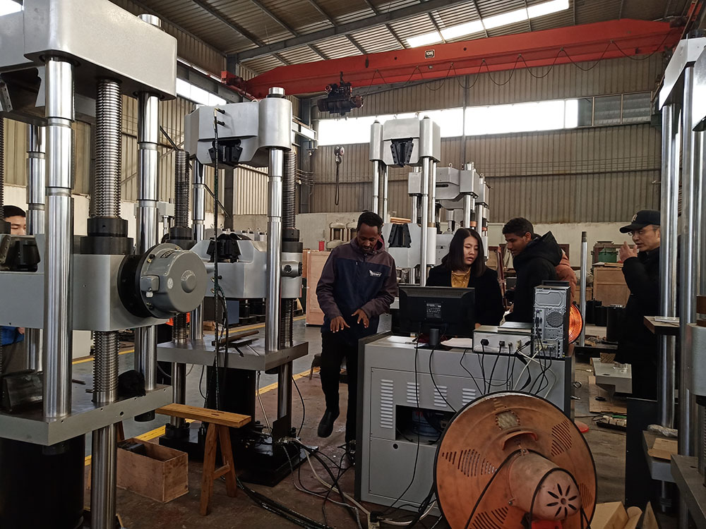 印尼客户到济南糖心国产传媒VLOG在线播放工厂考察订购糖心VLOG官网入口设备